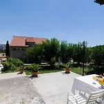 & Tapera- Comfort One-bedroom With Terrace And Garden View Apartment *