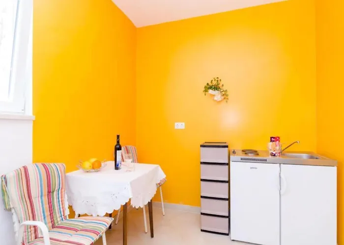 & Tapera- Comfort One-bedroom With Terrace And Garden View * Dubrovnik