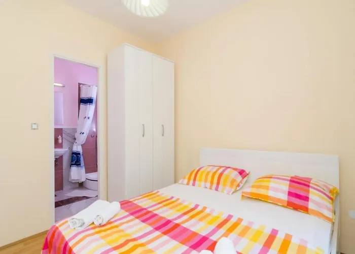 & Tapera- Comfort One-bedroom With Terrace And Garden View Apartman *