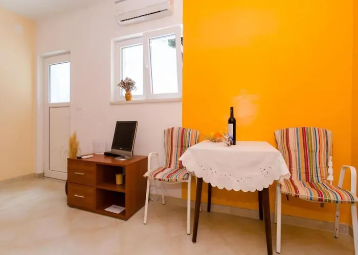 & Tapera- Comfort One-bedroom With Terrace And Garden View *