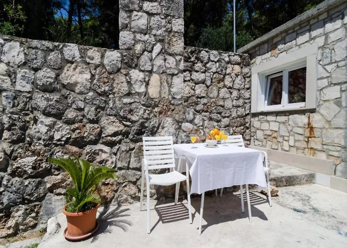 & Tapera- Comfort One-bedroom With Terrace And Garden View * Dubrovnik