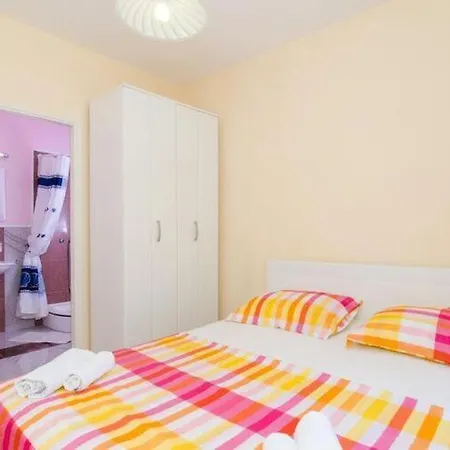& Tapera- Comfort One-bedroom With Terrace And Garden View *